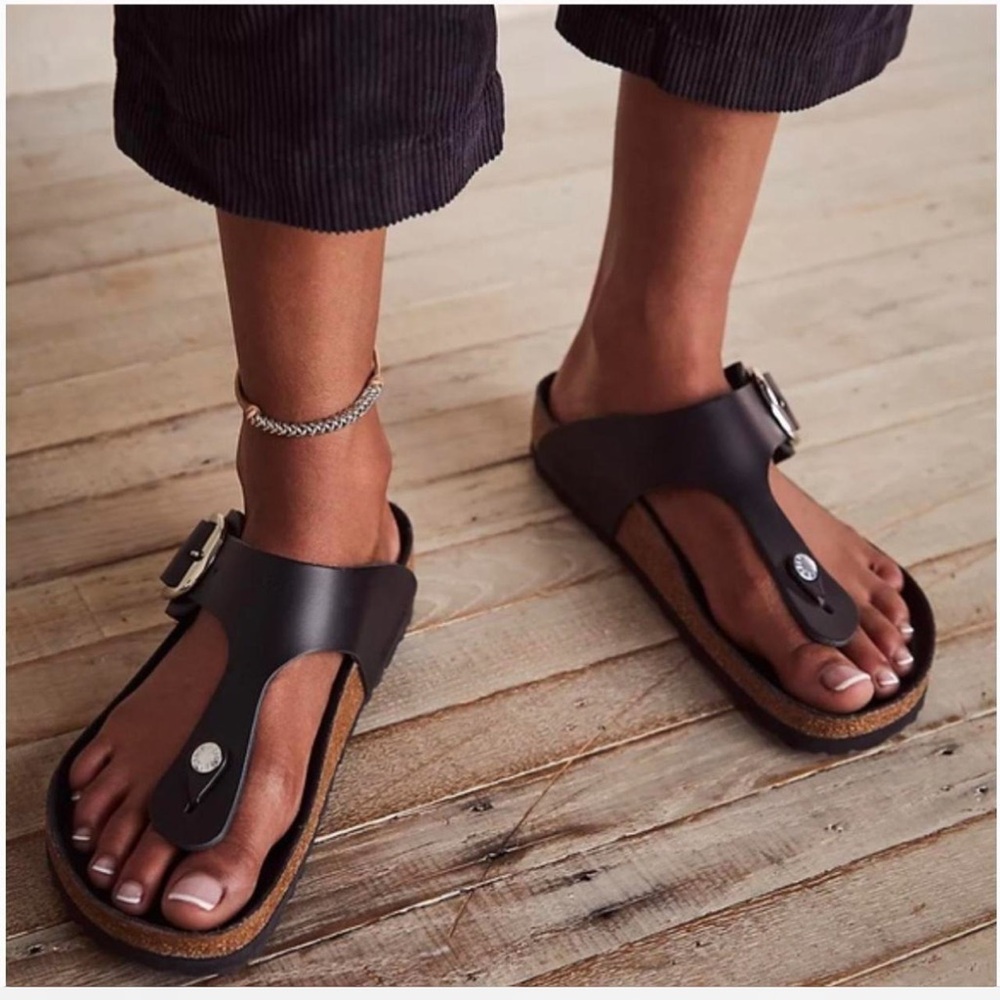 Birkenstock Gizeh Big Buckle Sandals Womens Size 9